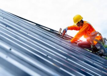 Benefits of Hiring A Commercial Roofer Near Me | Roofing Center